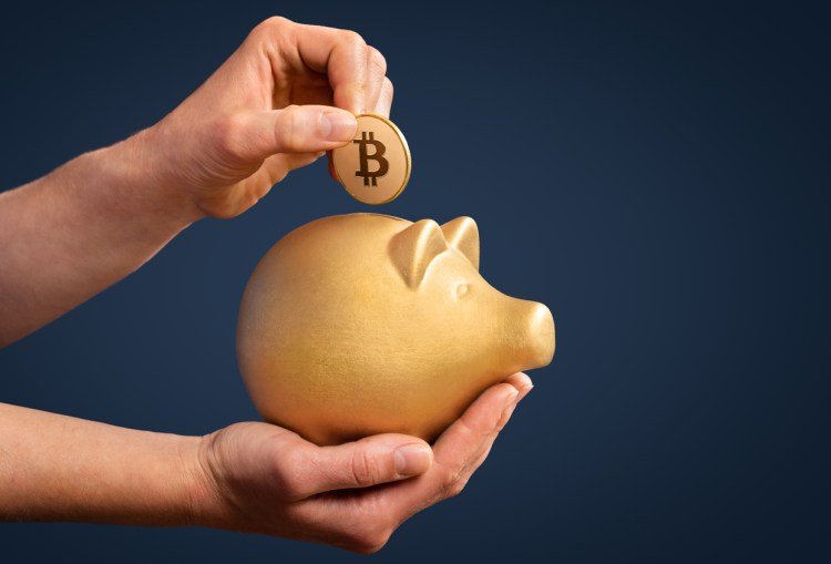 Bitcoin Short-Term Holders Move 107,760 BTC In A Single Day — Details
