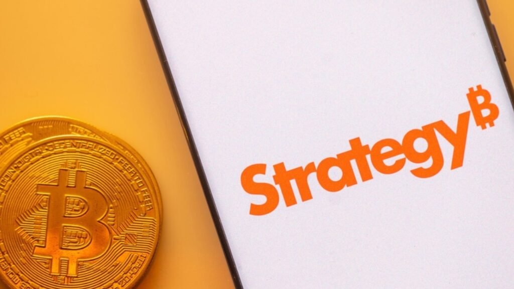 Grayscale Warns Strategy May Struggle to Keep Buying Bitcoin