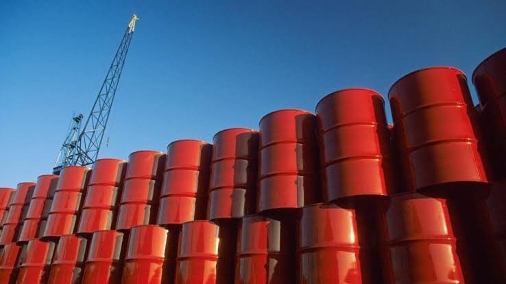 How Many Barrels of Oil Do AI Data Centers Consume on a Daily Basis?